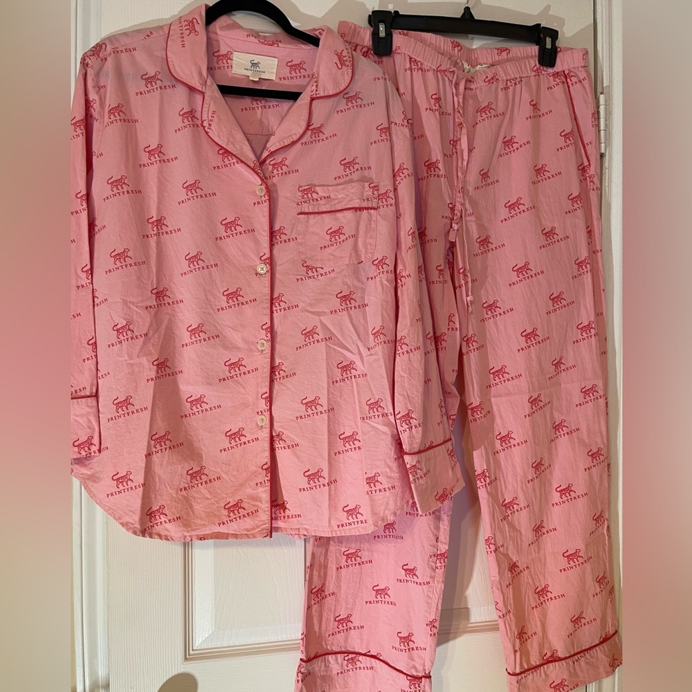 Printfresh- RARE- logo long pant set- medium